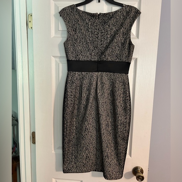 Sangria midi pencil dress - Picture 3 of 3